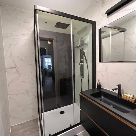 Het Gezellige Nest Bij De Schildpad *